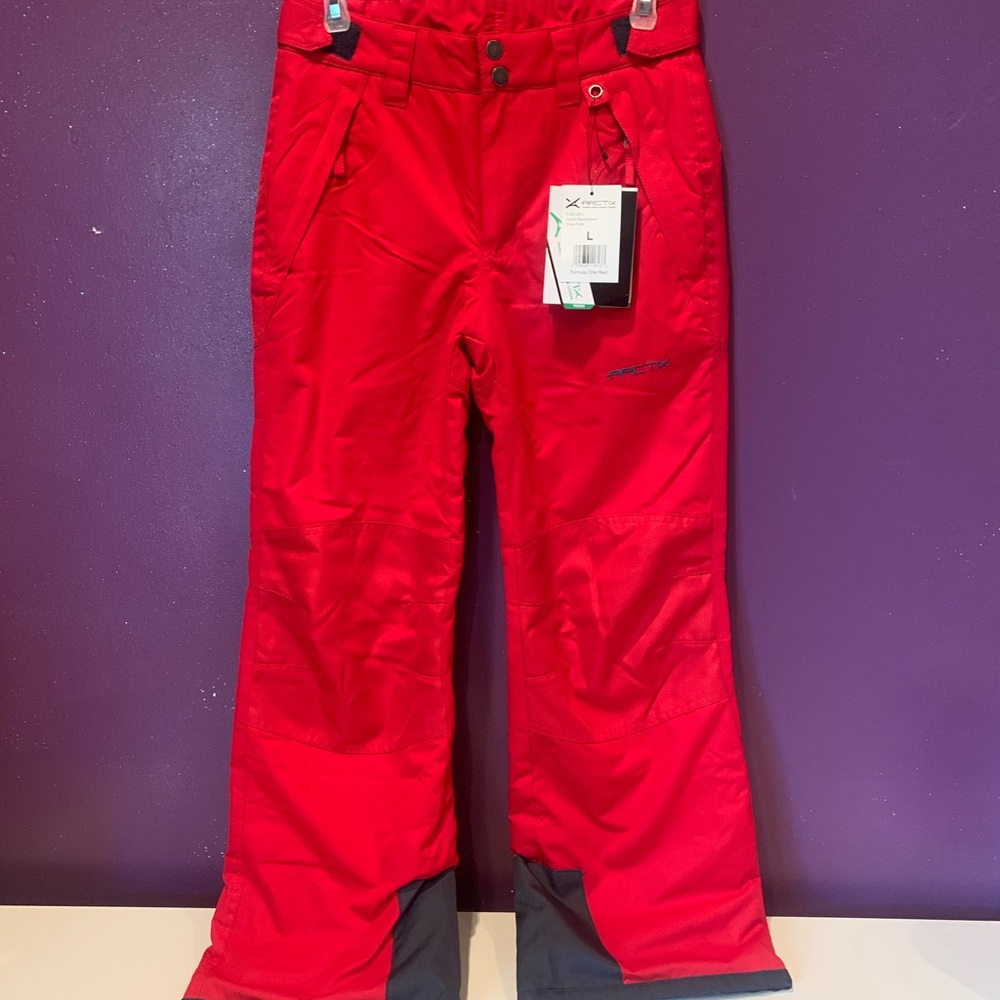 NWT youth snow pants ❄️